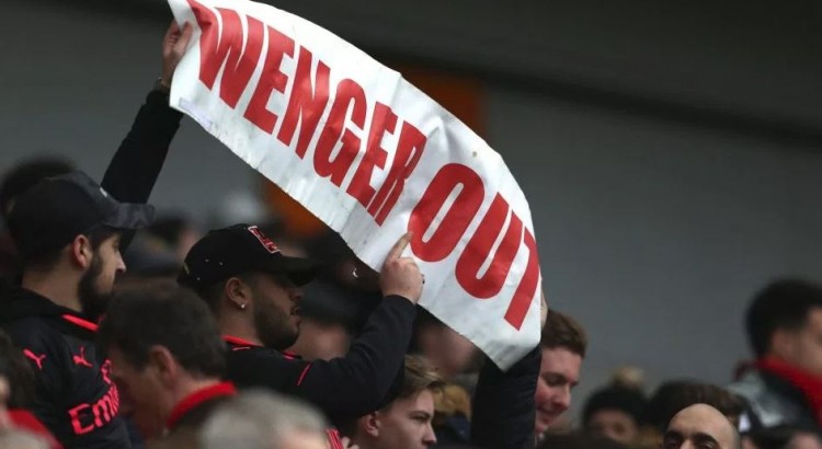 wenger out